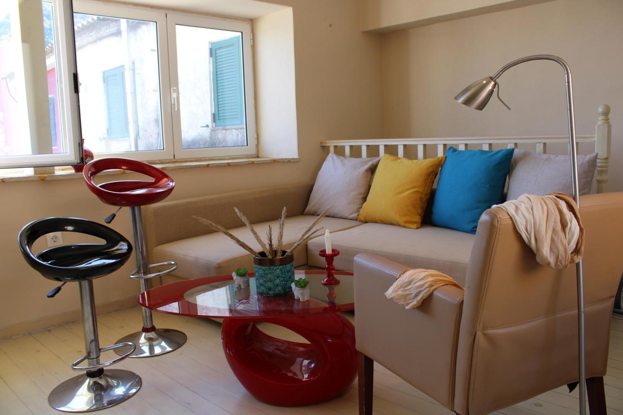 Artistic Sea View House דירה
